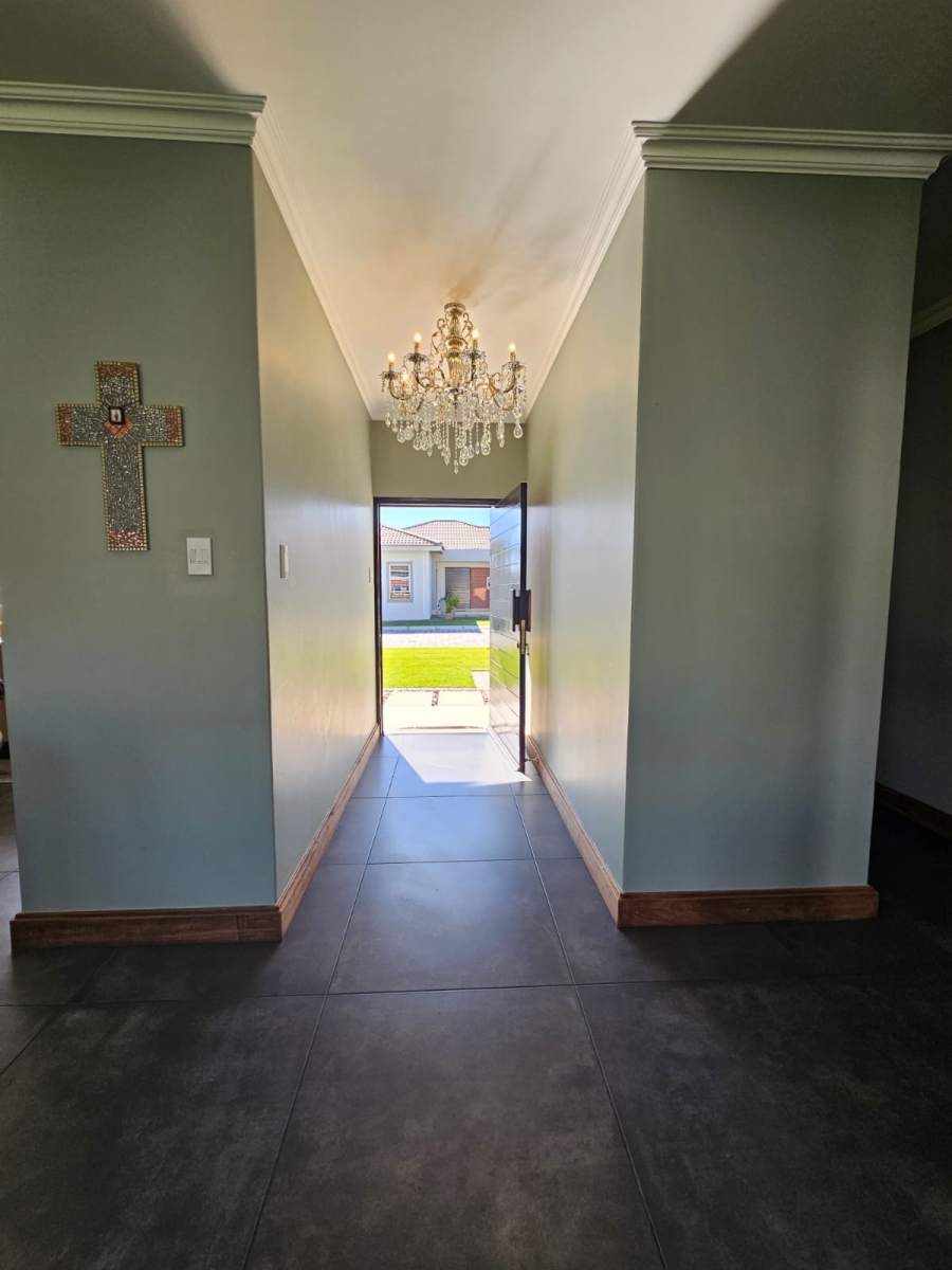 5 Bedroom Property for Sale in St Helena Free State